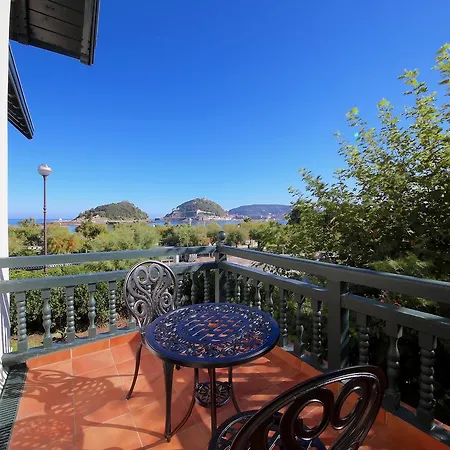 Ondarreta Villa *